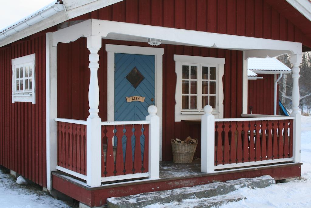 Ratt O Roder Stugby & Konferens Villa Djuras Kültér fotó
